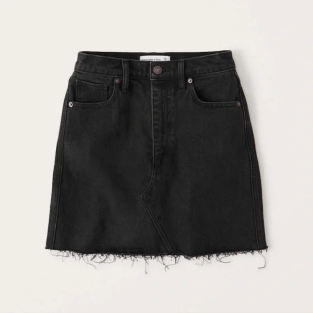 Abercrombie Curve Love Ultra High Rise Mini Skirt - Size 6 / 28W